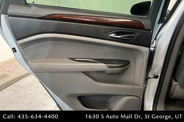 Used 2012 Cadillac SRX Luxury FWD image 18