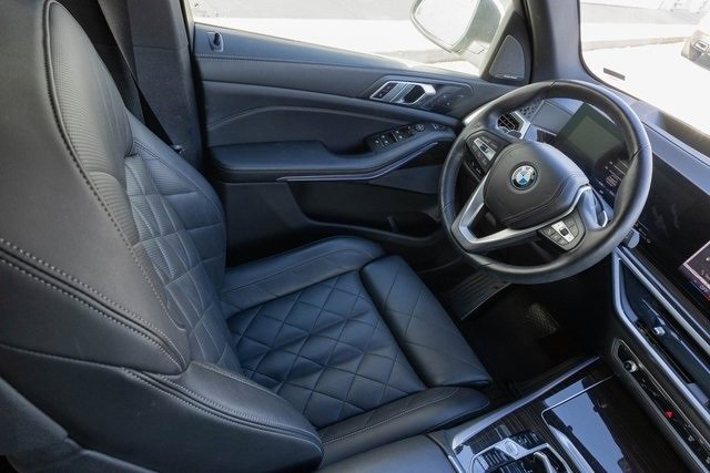 Used 2024 BMW X5 xDrive50e image 18