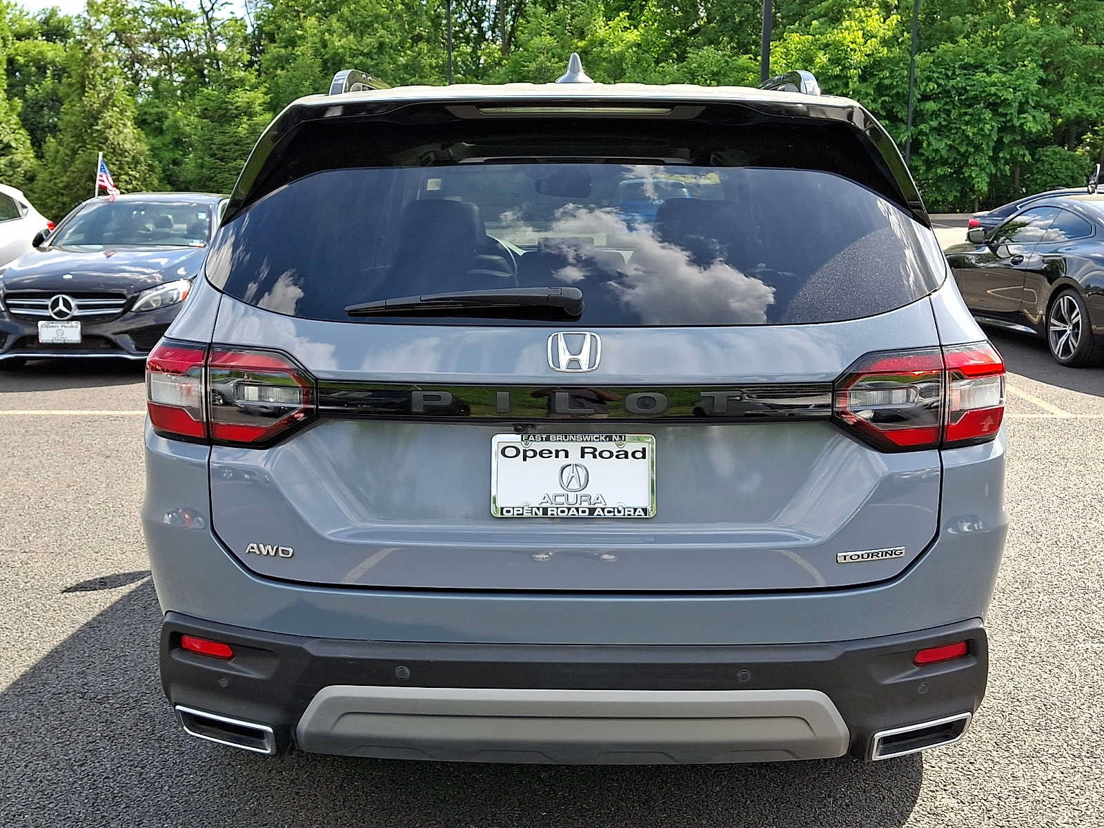 Used 2023 Honda Pilot Touring image 5