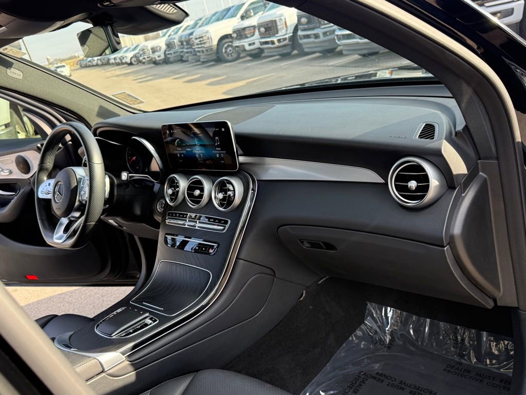 Used 2022 Mercedes-Benz GLC 300 4MATIC image 15