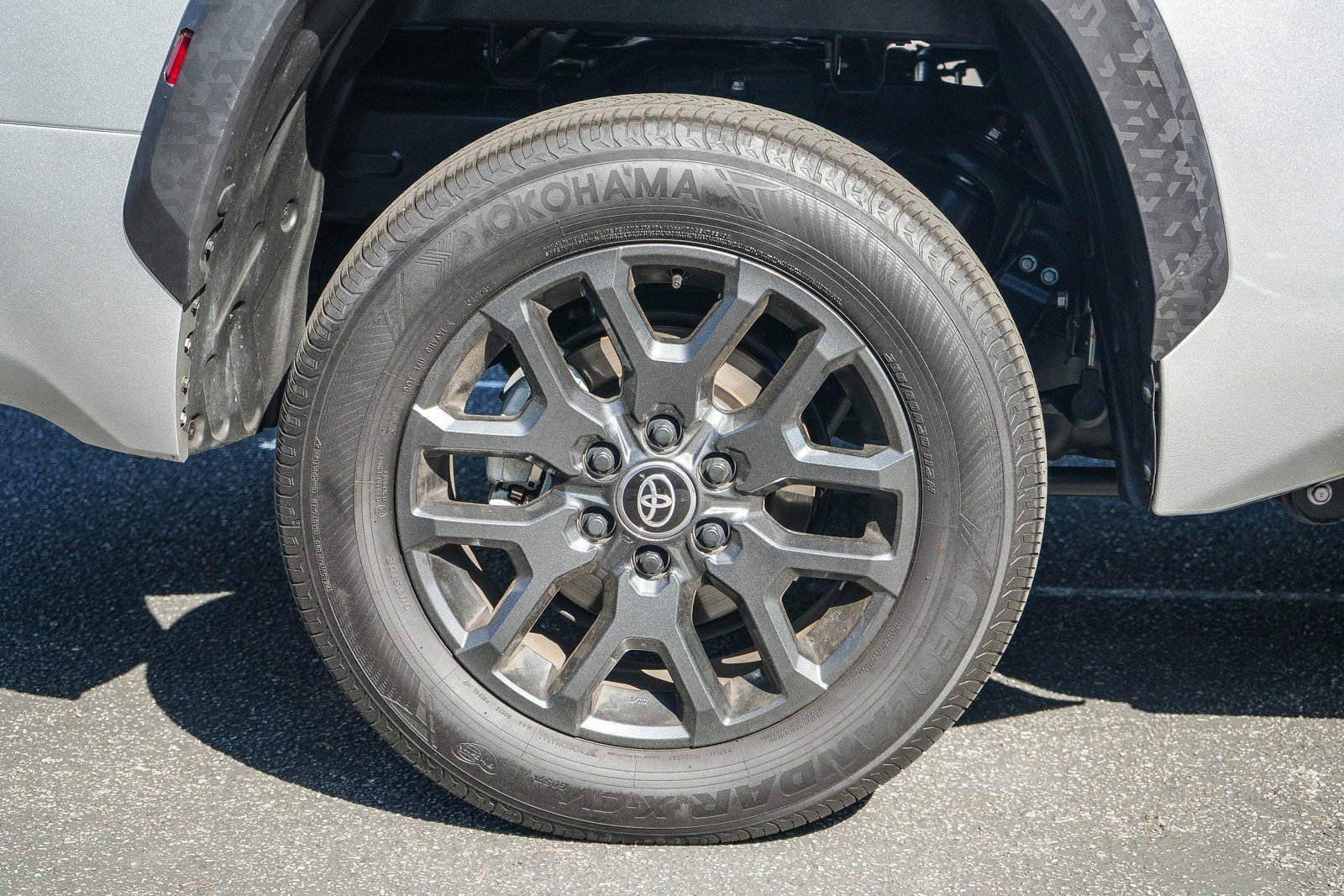 Used 2025 Toyota Tundra Platinum AWD/4WD image 11