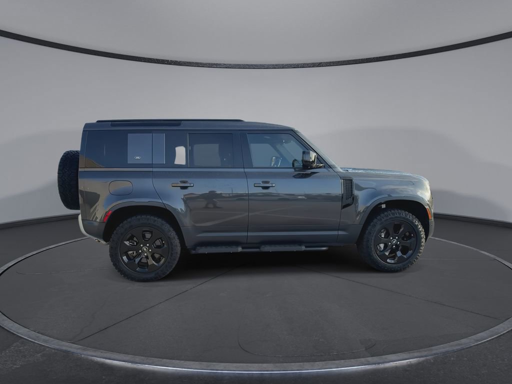 Used 2024 Land Rover Defender 110 S AWD/4WD image 9