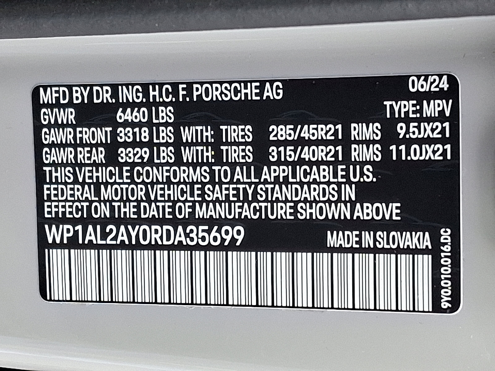 Used 2024 Porsche Cayenne S image 28