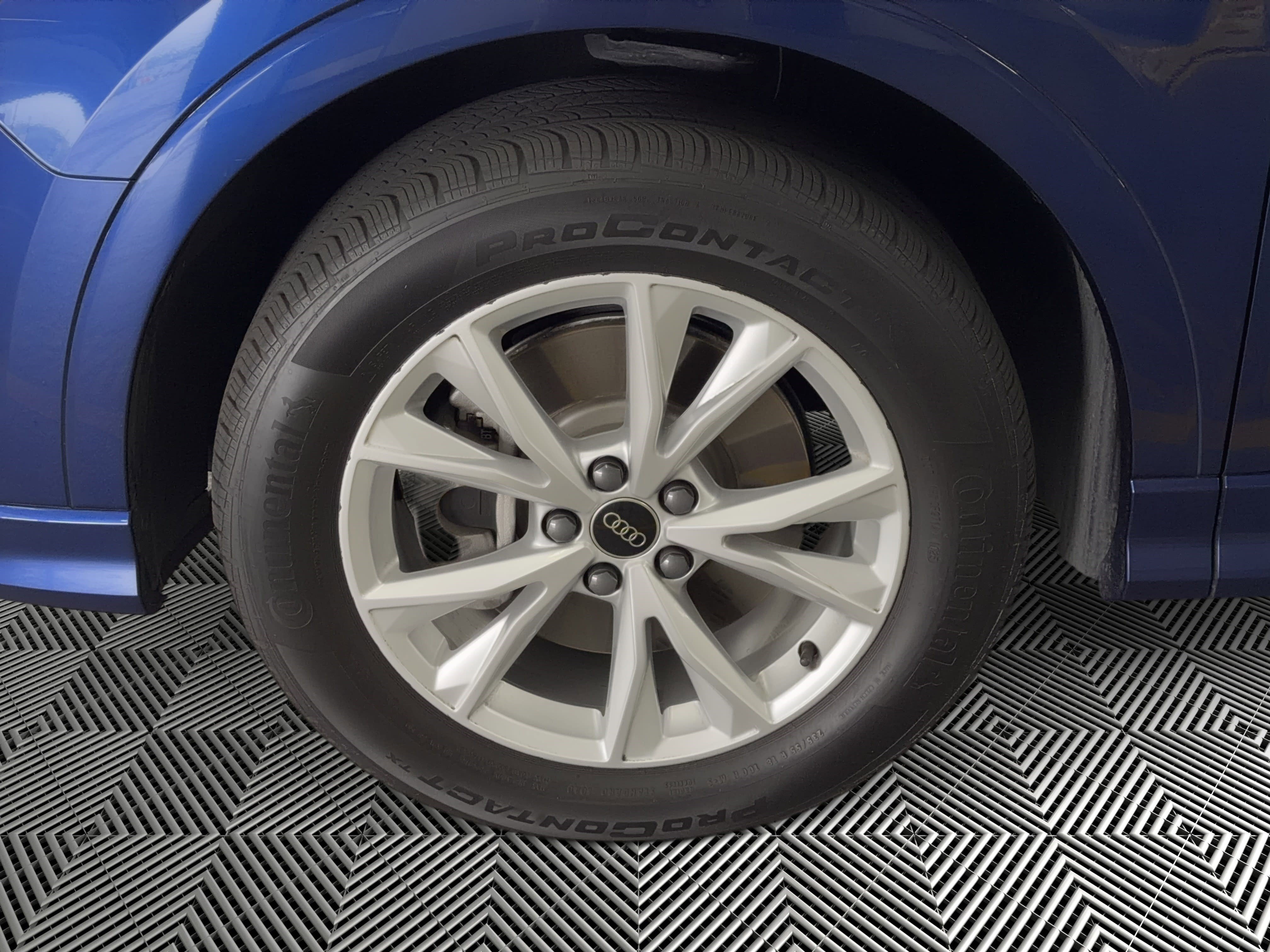 Used 2025 Audi Q3 2.0T Premium w/ Convenience Package image 12