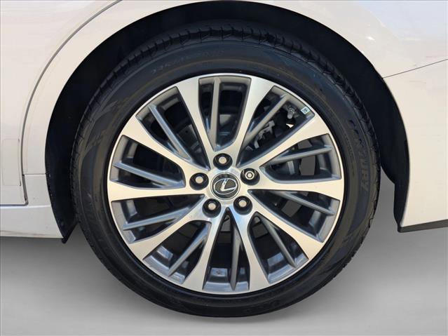 Used 2019 Lexus ES 350 w/ Premium Package image 24