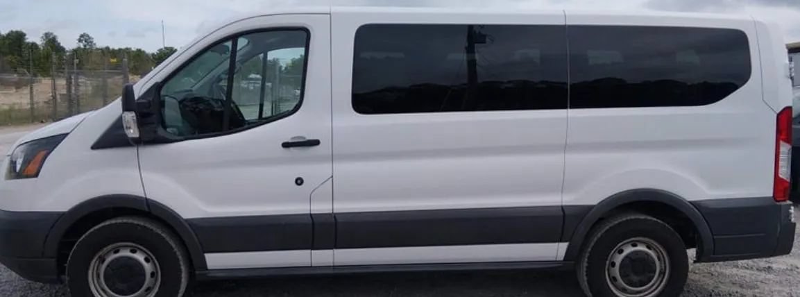 Used 2018 Ford Transit 150 XL RWD image 2