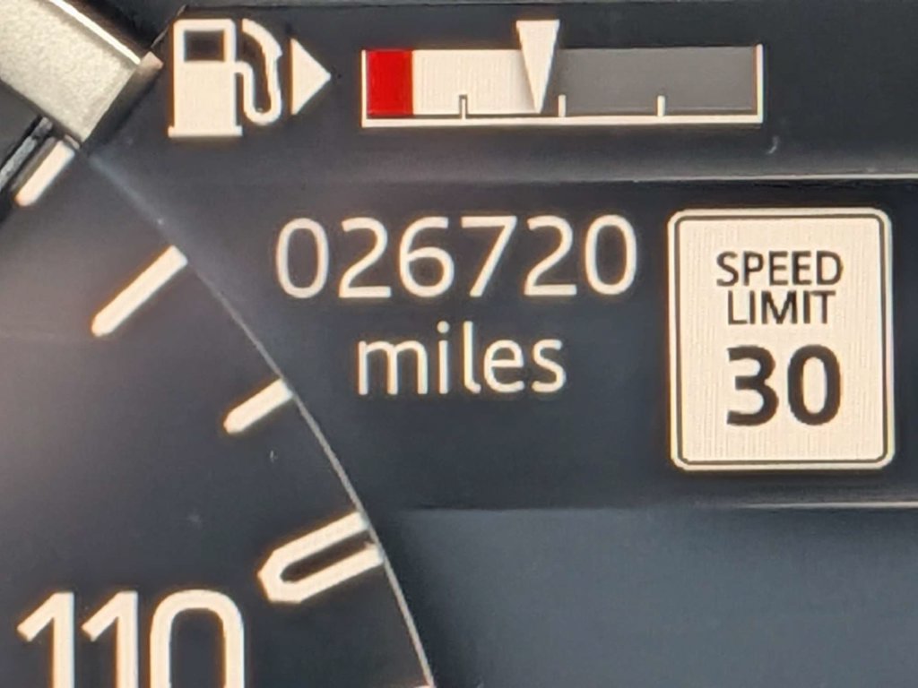 Used 2023 Land Rover Defender 110 X-Dynamic SE AWD/4WD image 32