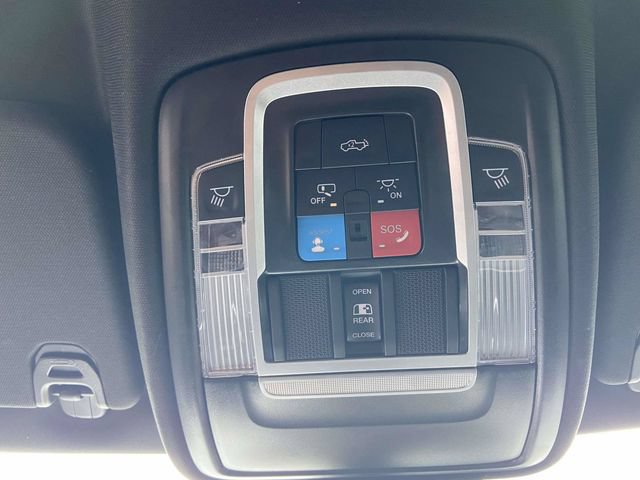 Used 2025 RAM 1500 Laramie w/ Sport Appearance Package AWD/4WD image 22