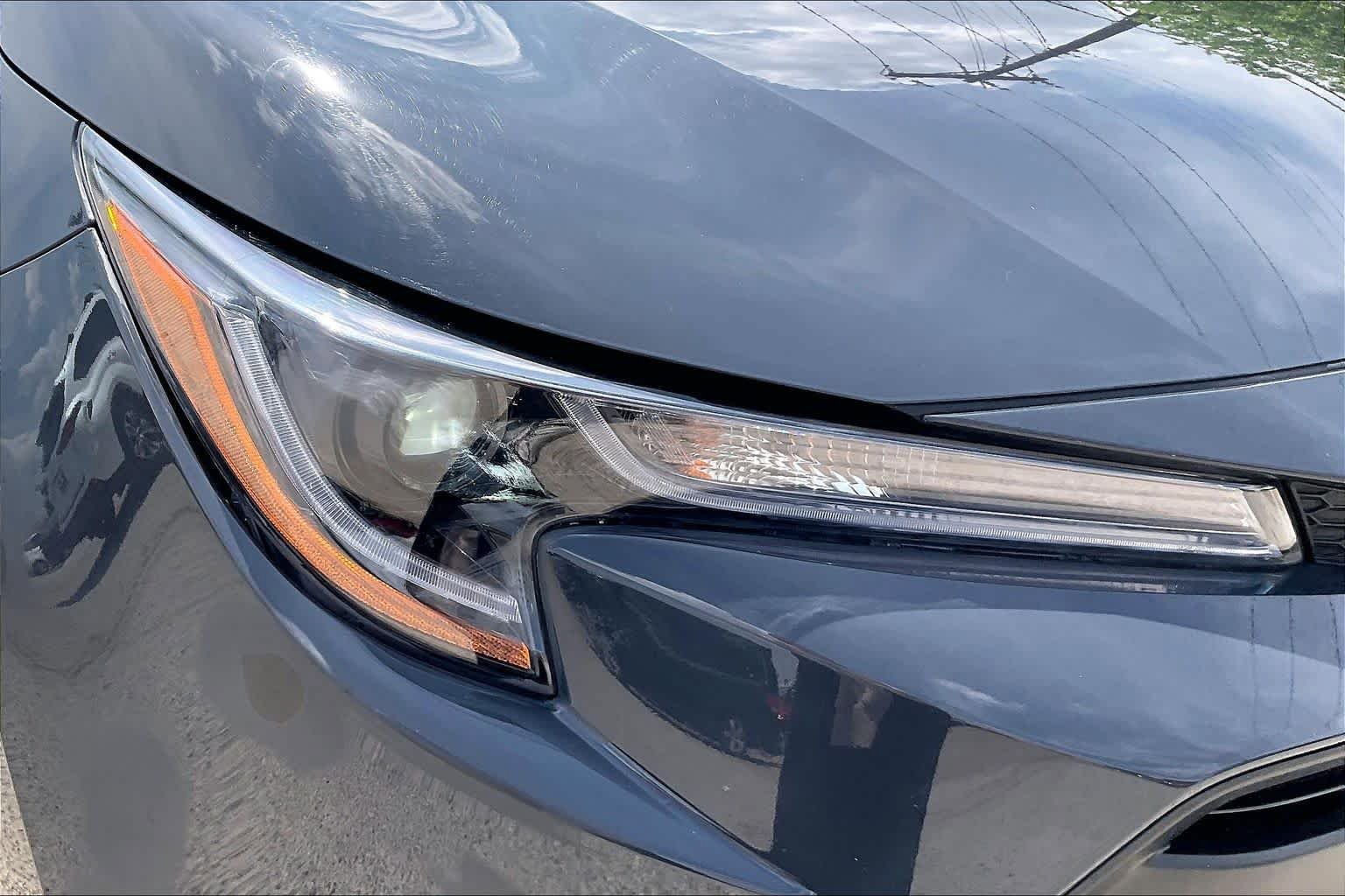 Used 2025 Toyota Corolla LE FWD image 27