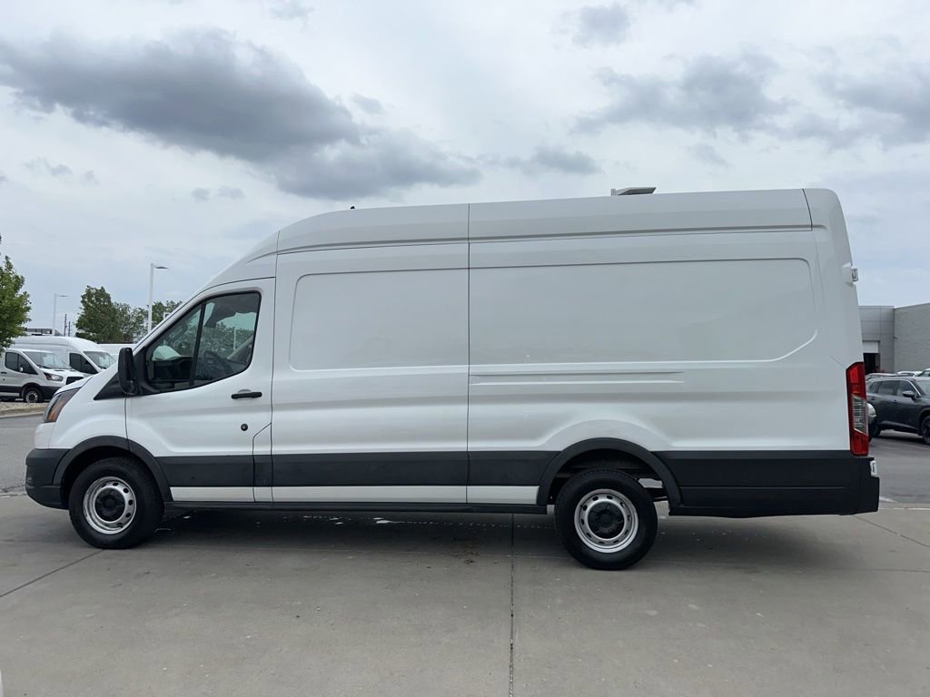 Used 2022 Ford Transit 250 148 High Roof Extended RWD image 5