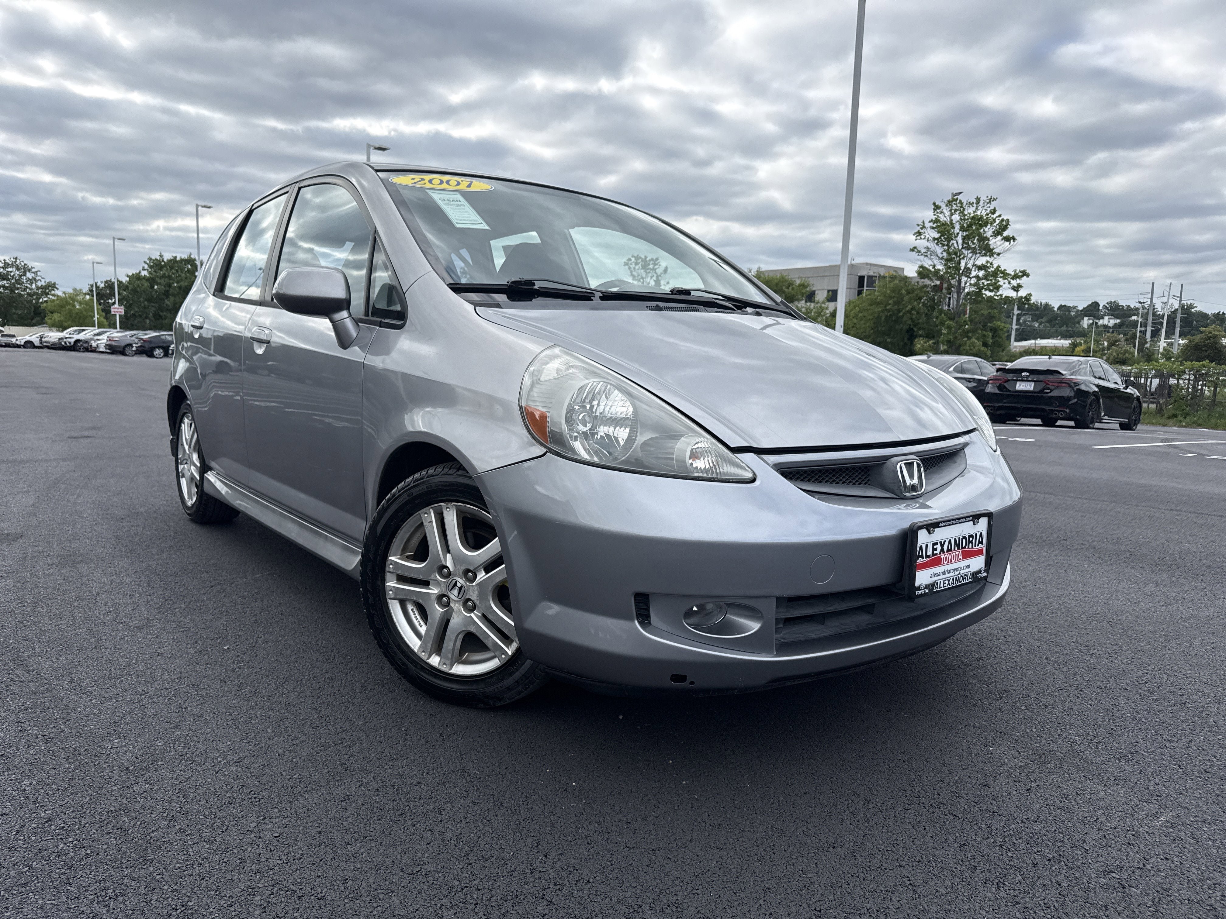 Used 2007 Honda Fit Sport image 2