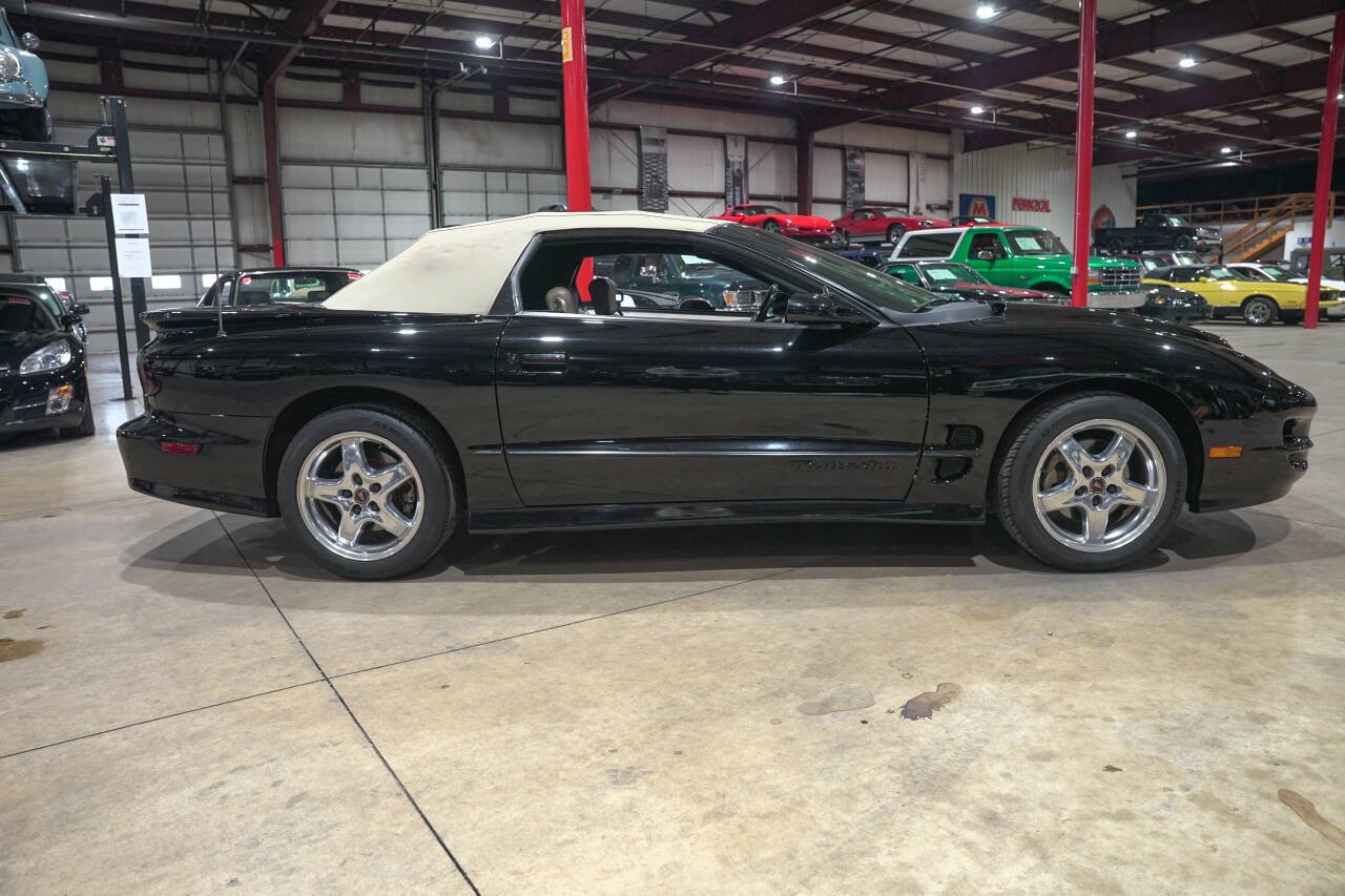 Used 2001 Pontiac Firebird Trans Am RWD image 26
