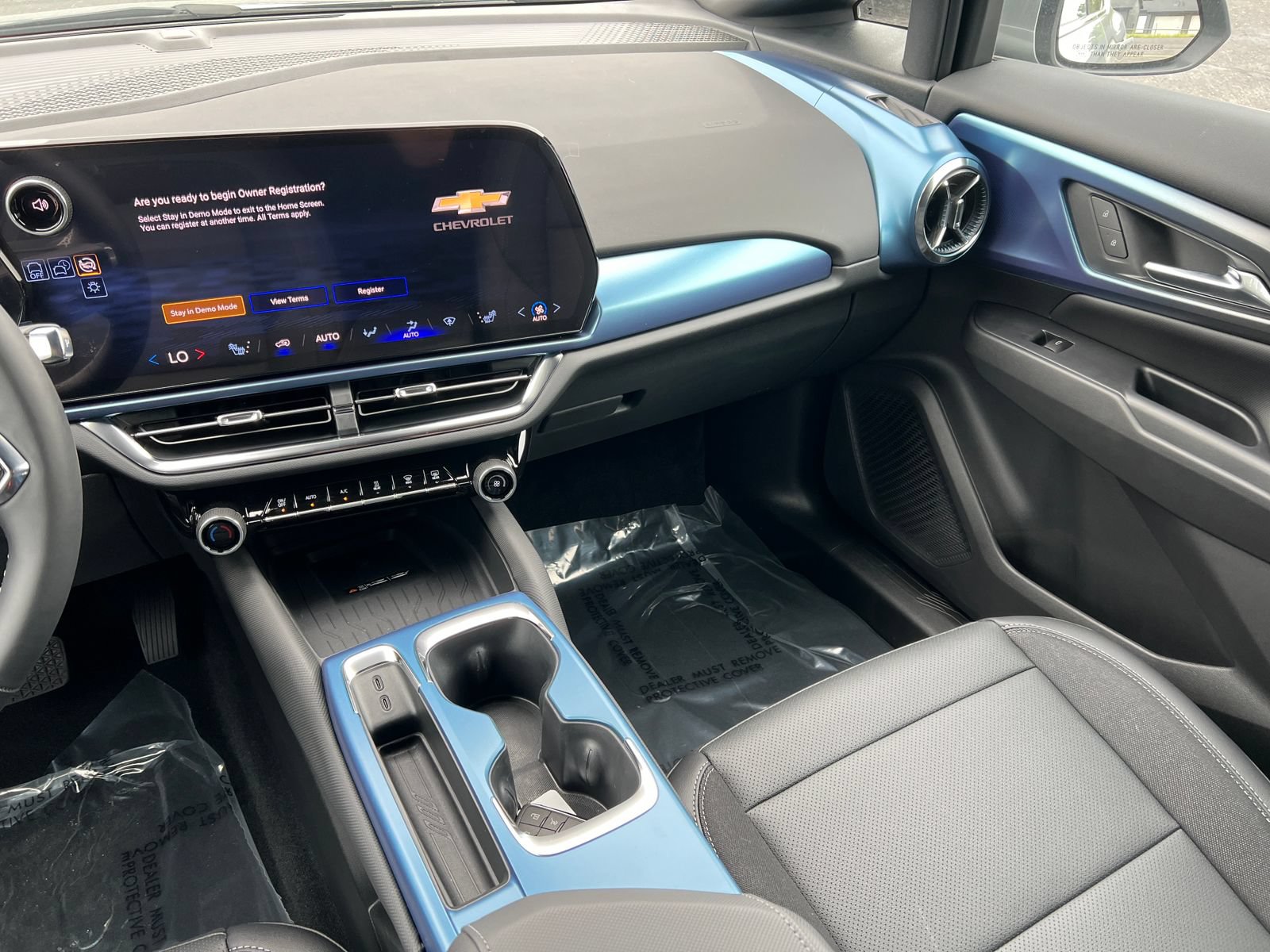 New 2026 Chevrolet Equinox EV LT FWD image 29