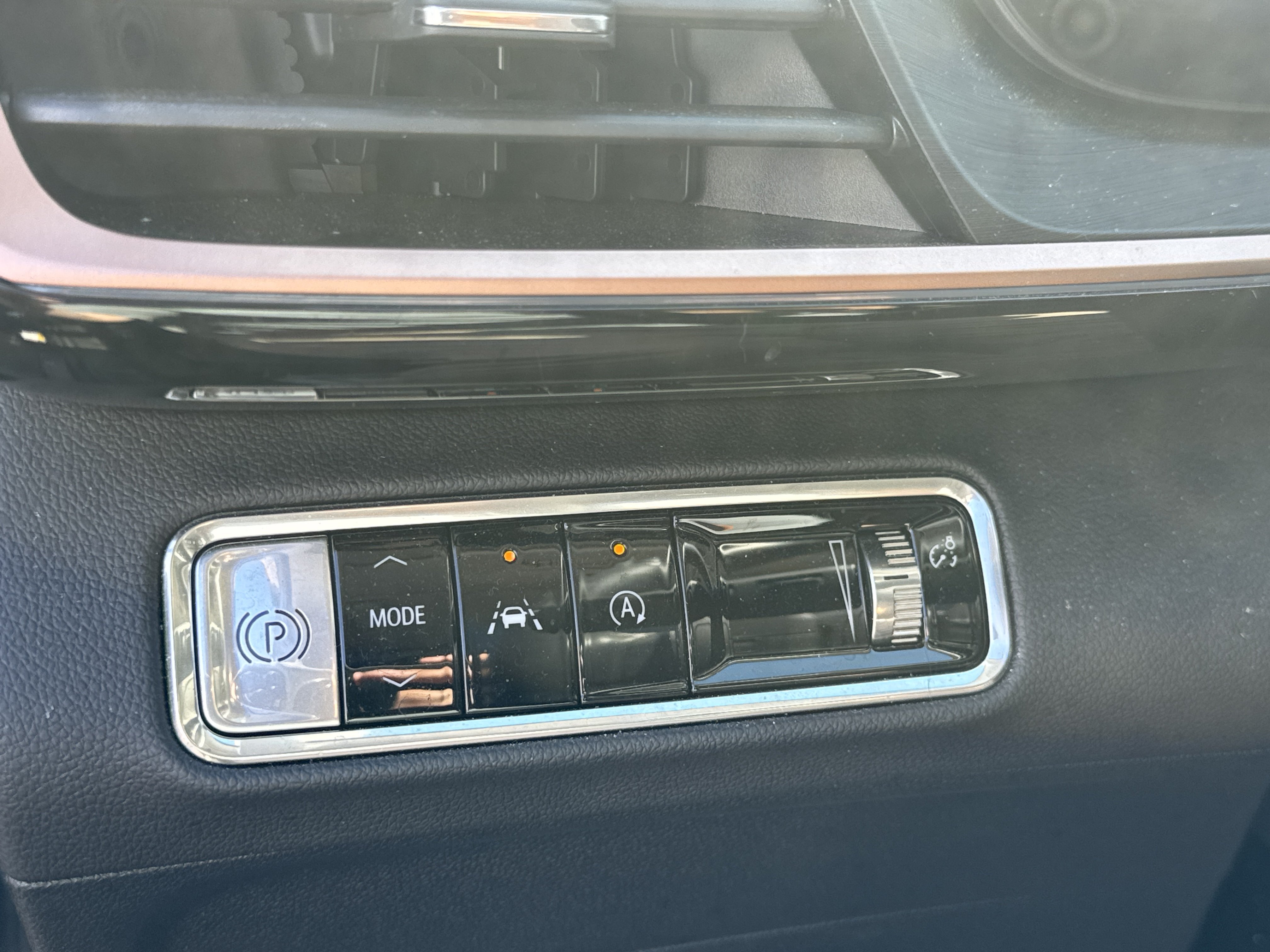 Used 2025 Buick Envision Sport Touring AWD/4WD image 30