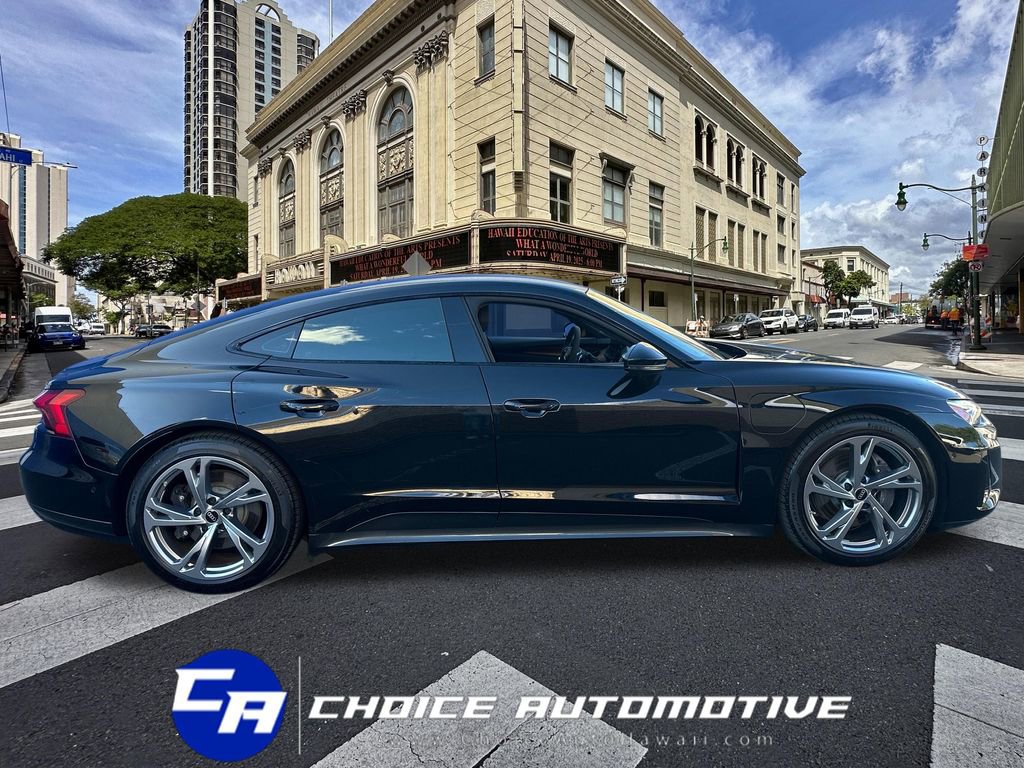 Used 2024 Audi e-tron GT Prestige w/ Prestige Package image 9