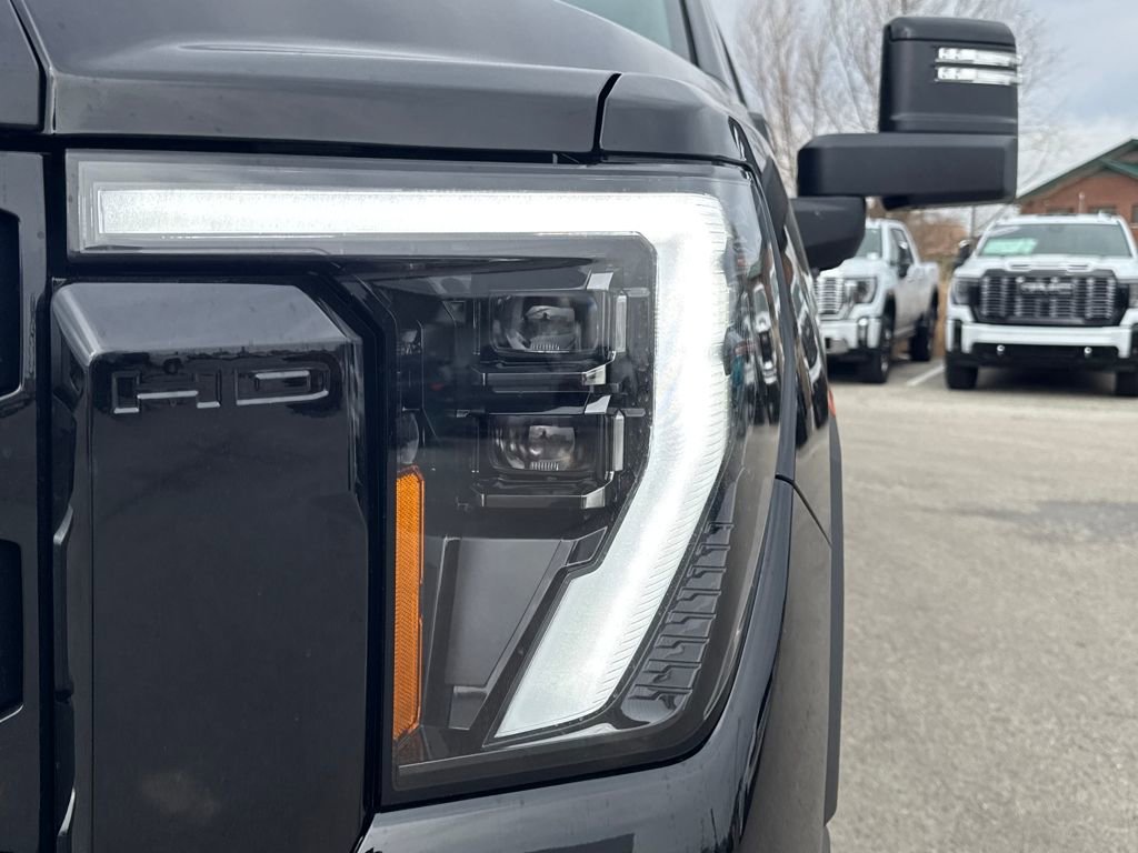 New 2026 GMC Sierra 2500 AT4 w/ AT4 Premium Plus Package AWD/4WD image 10