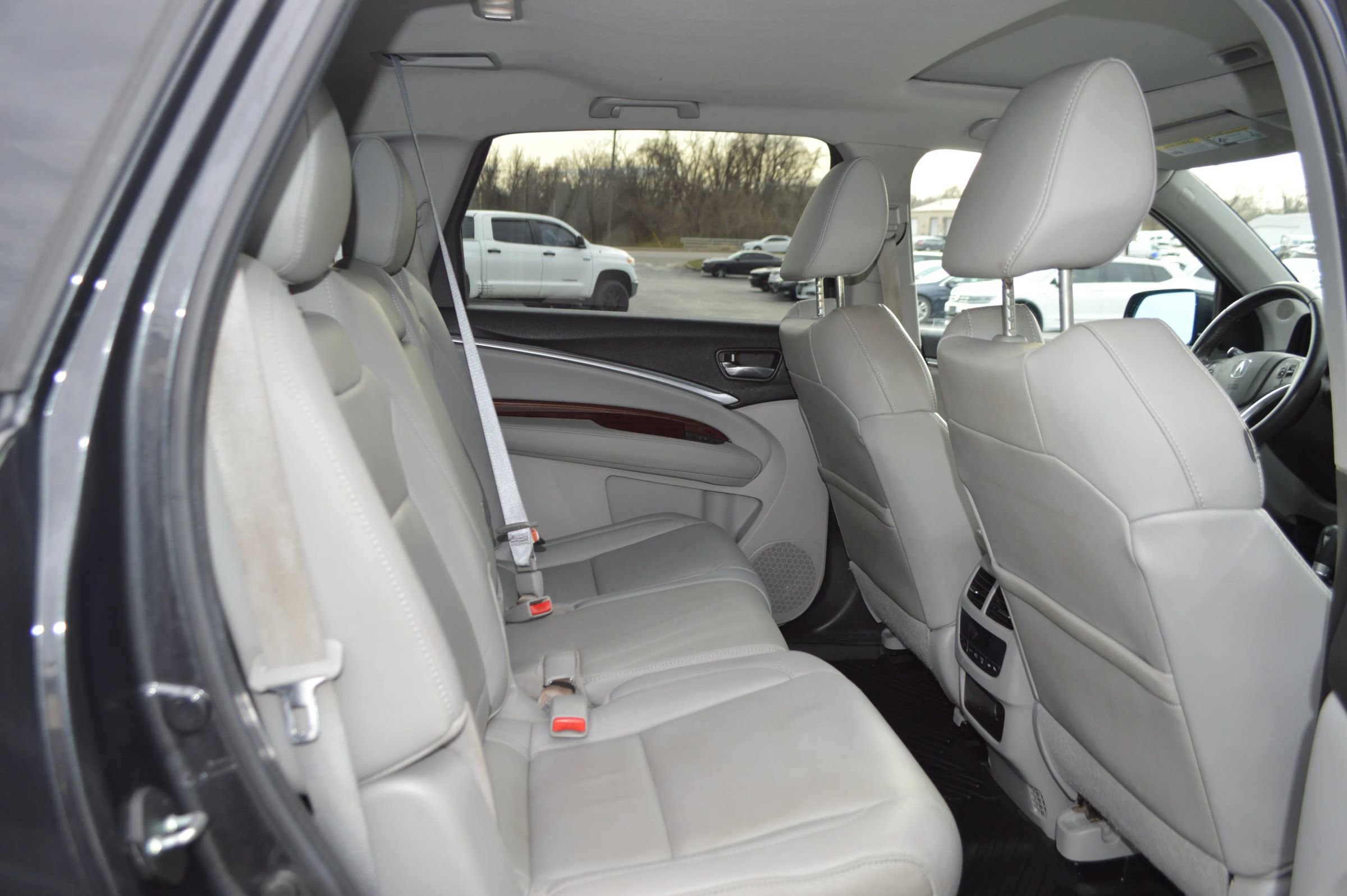 Used 2015 Acura MDX Sport Utility 4D image 27