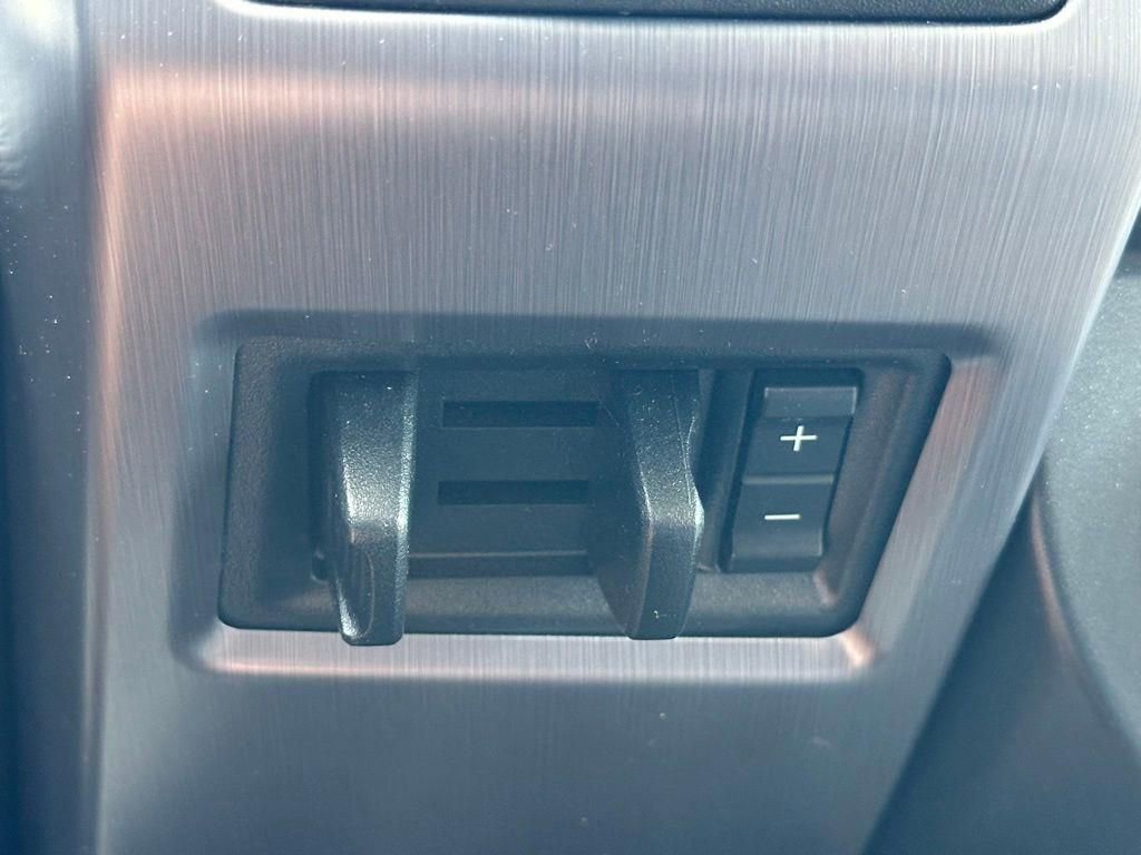 Used 2021 Ford Expedition Max Platinum AWD/4WD image 19