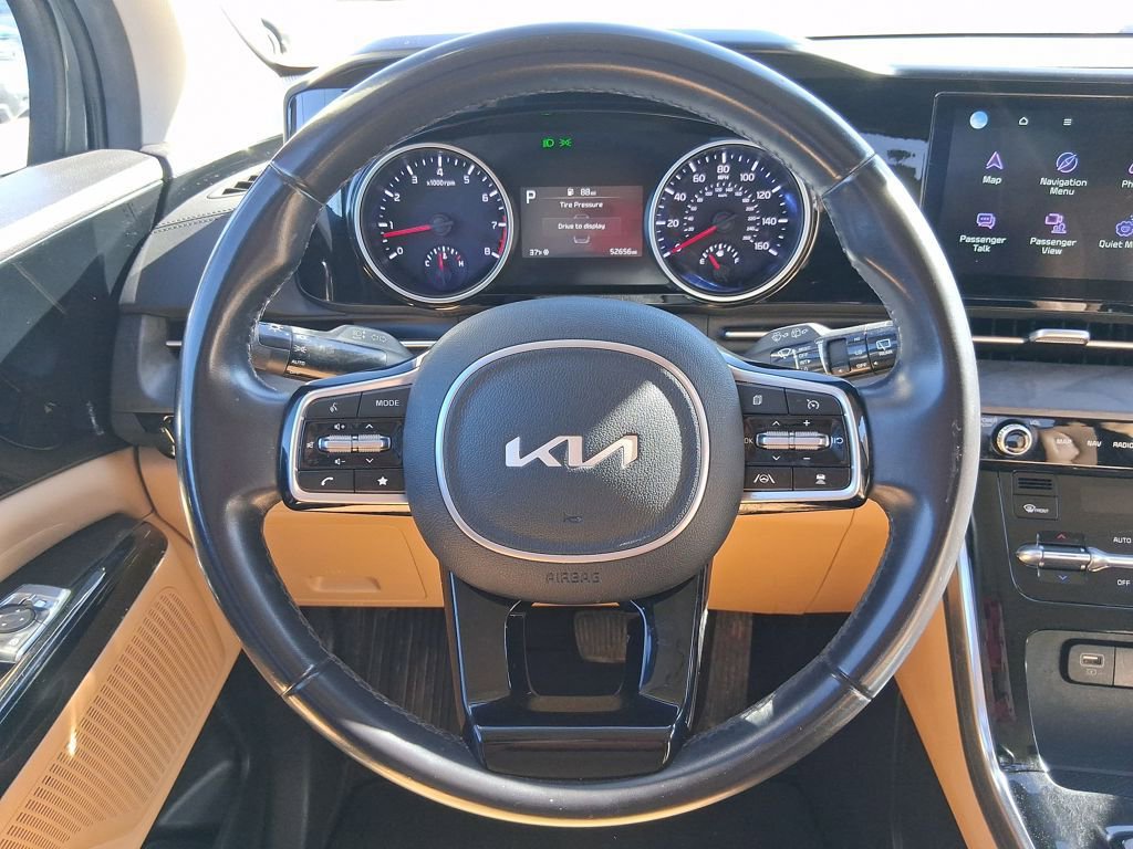 Used 2024 Kia Carnival EX image 14