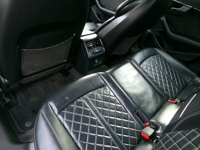 Used 2019 Audi S4 Prestige image 19