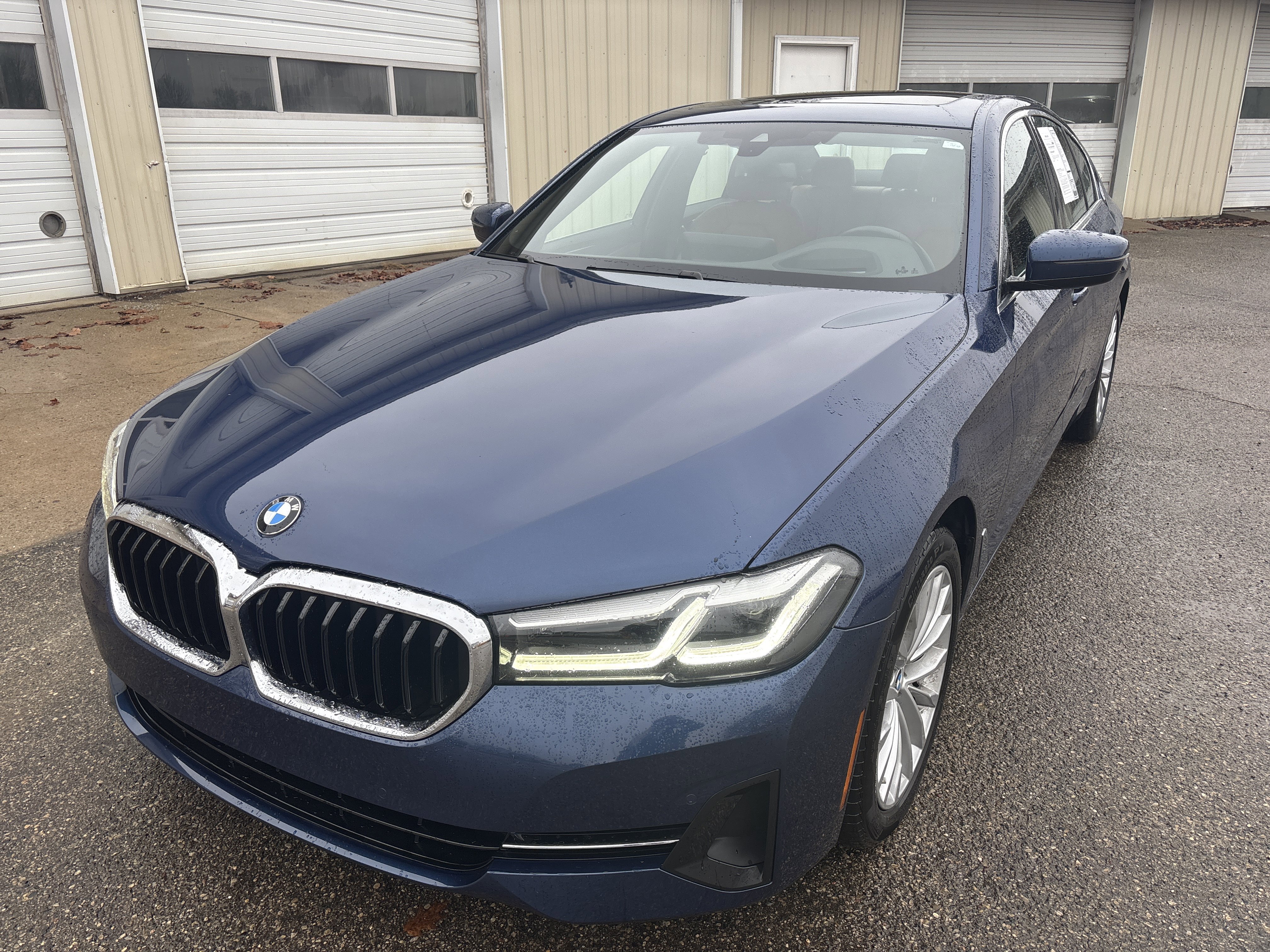 Used 2021 BMW 540i xDrive w/ Premium Package image 14