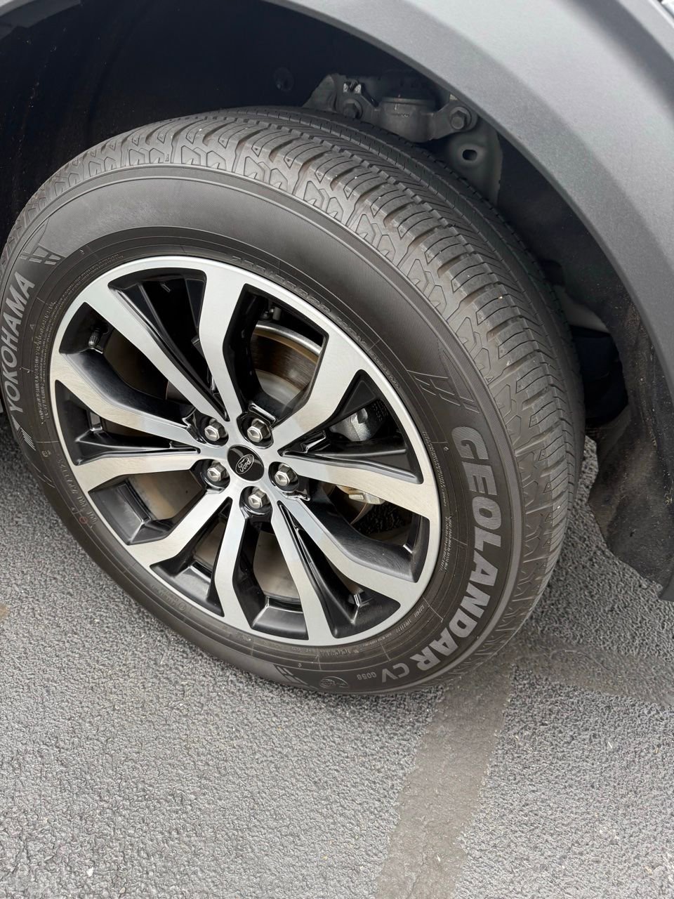Used 2020 Ford Explorer ST w/ Premium Technology Package AWD/4WD image 9