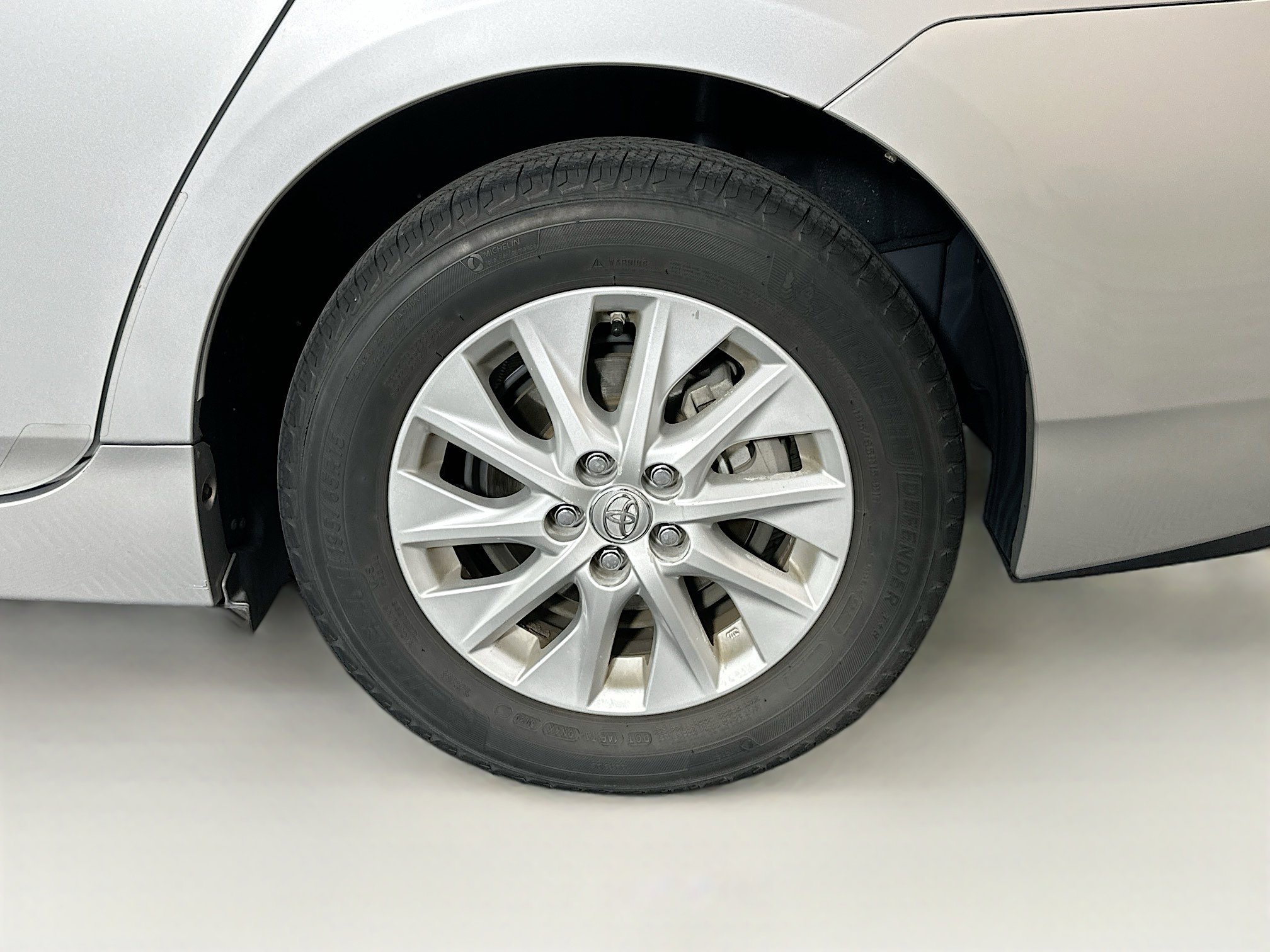 Used 2014 Toyota Prius Prime Plug-In Hybrid image 11