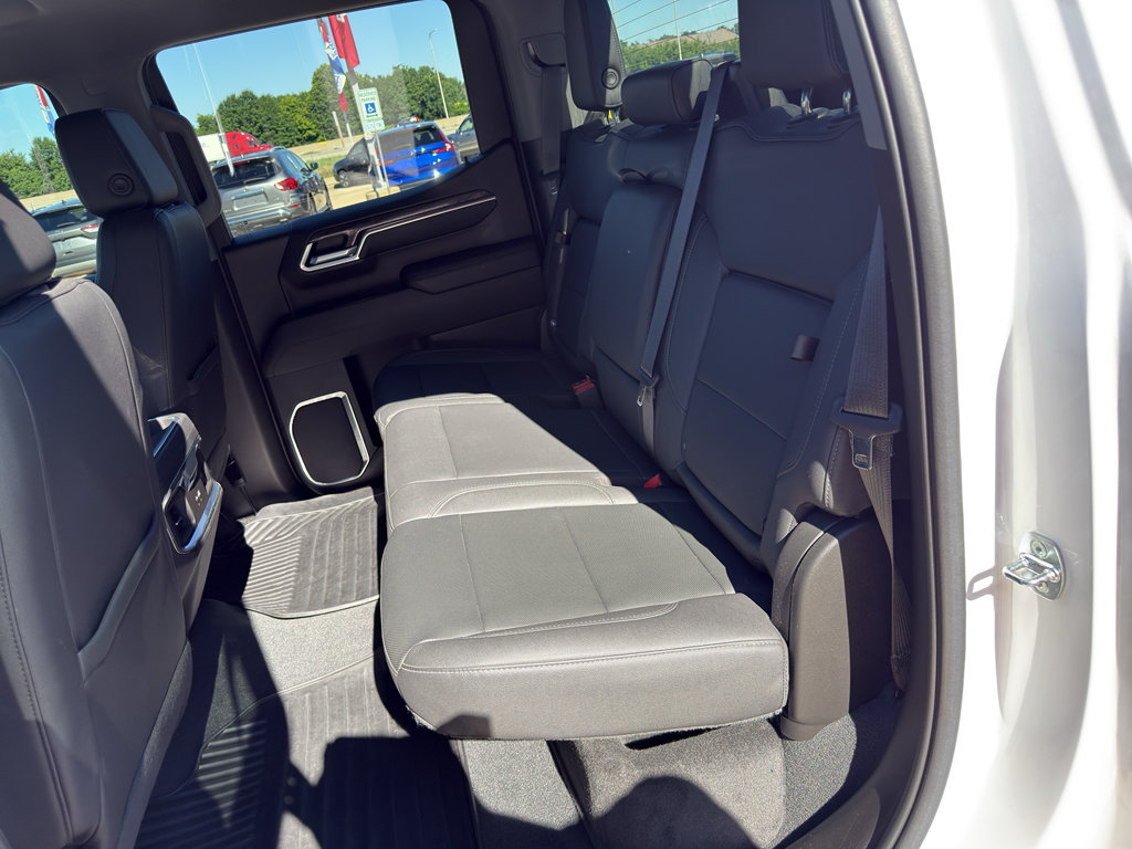 Used 2022 Chevrolet Silverado 1500 LTZ AWD/4WD image 14