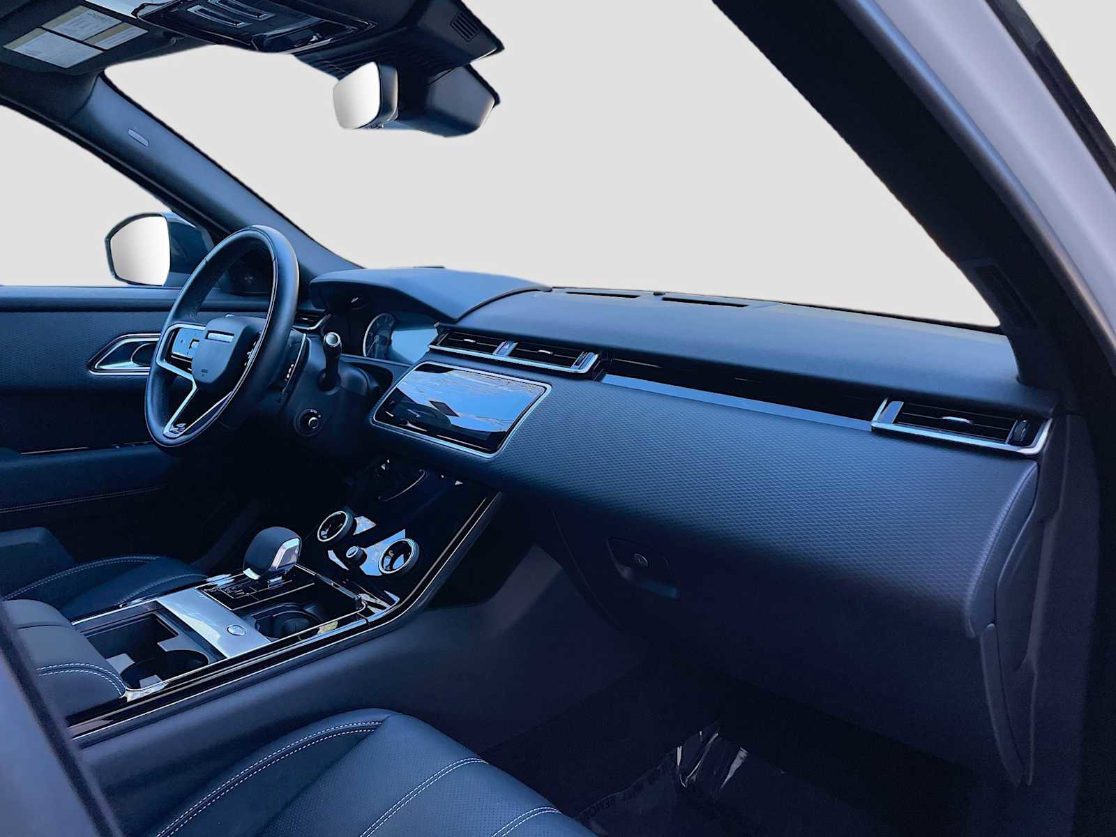 Certified 2022 Land Rover Range Rover Velar R-Dynamic S image 8