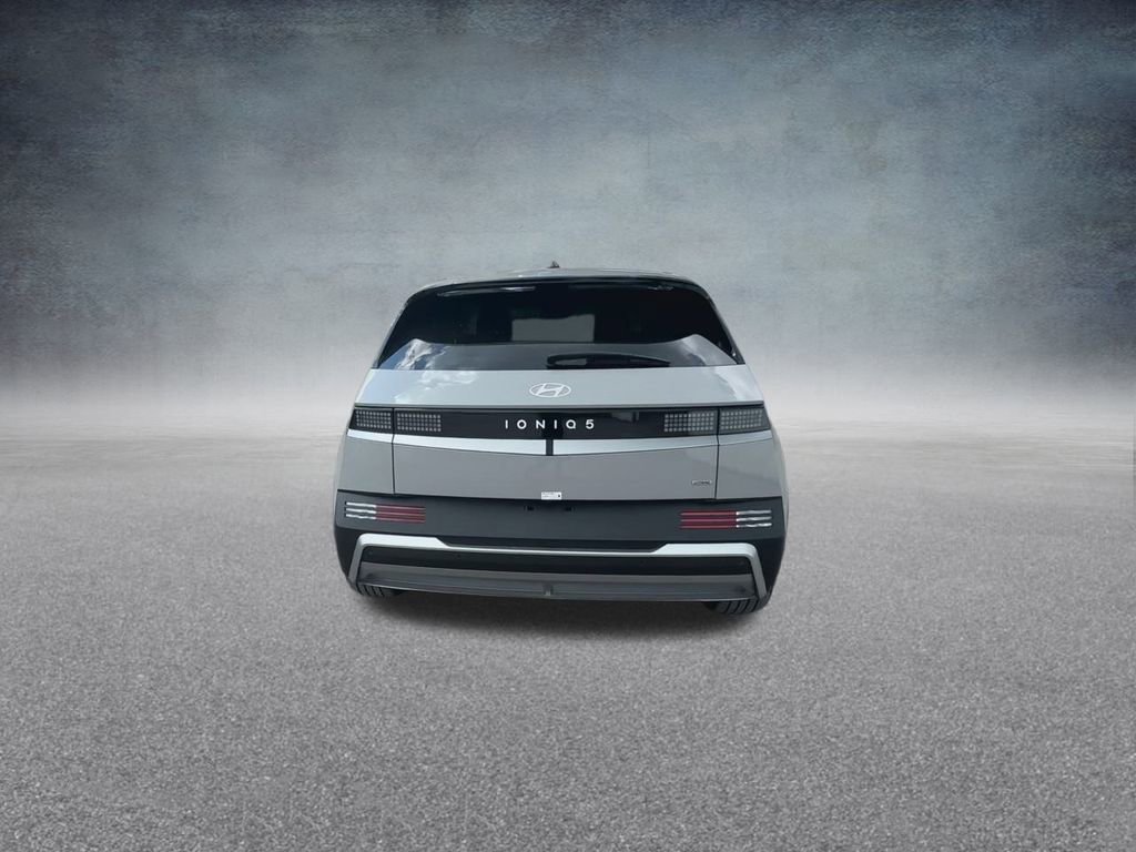 New 2025 Hyundai Ioniq 5 SE image 18