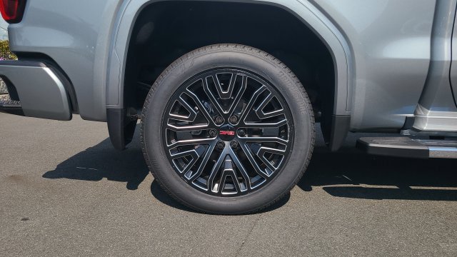 New 2026 GMC Sierra 1500 Denali w/ Technology Package AWD/4WD image 9