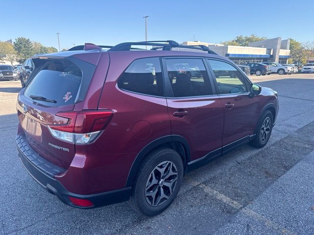 Used 2020 Subaru Forester Premium w/ Popular Package #1 AWD/4WD image 3