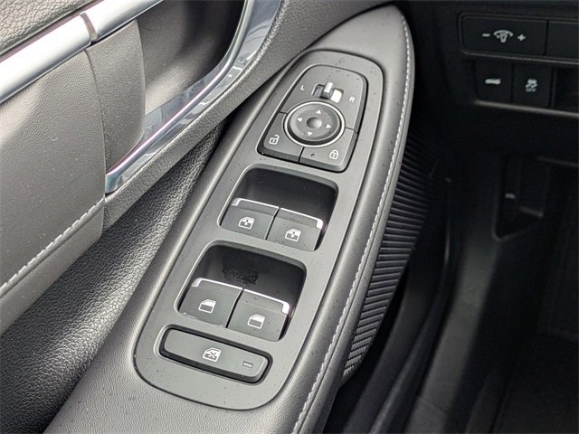 Used 2022 Hyundai Sonata Limited w/ Preferred Accessory Package image 25