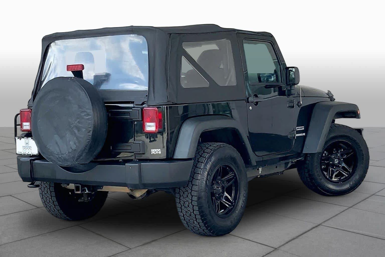 Used 2012 Jeep Wrangler Sport AWD/4WD image 12