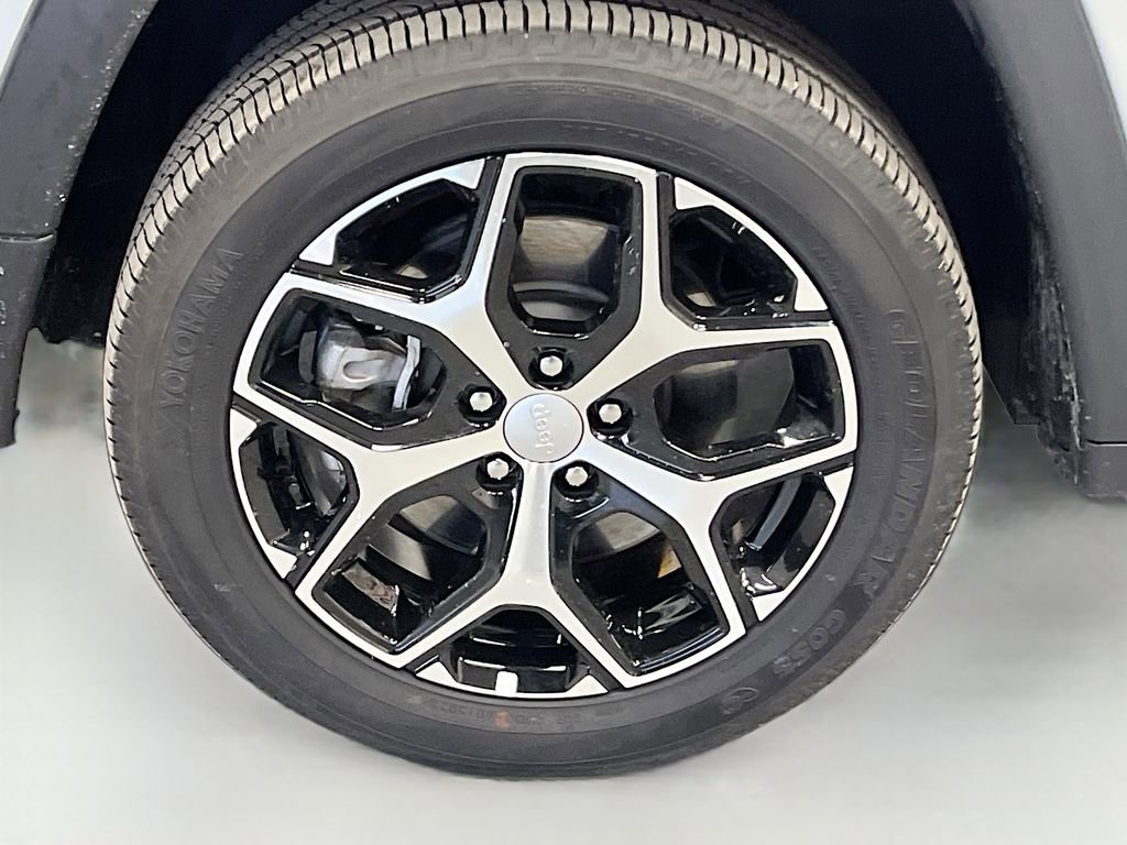 Used 2024 Jeep Compass Limited AWD/4WD image 30