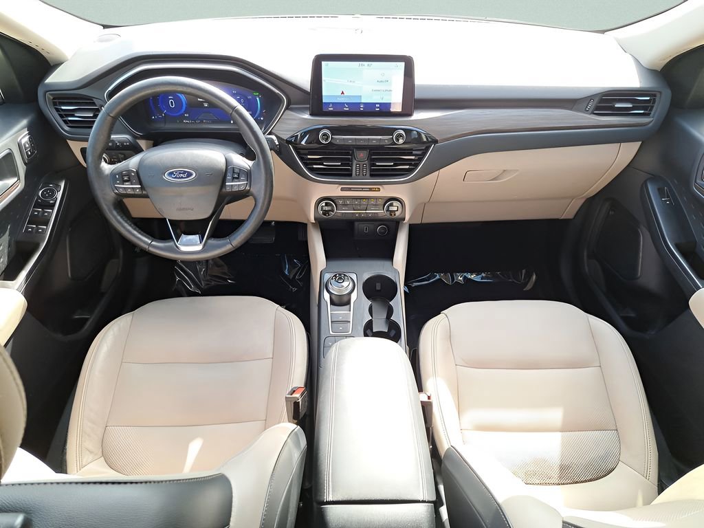 Used 2020 Ford Escape Titanium image 11