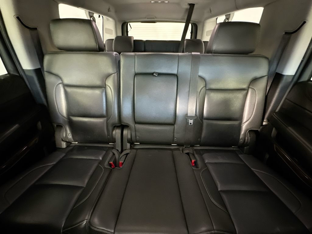 Used 2019 Chevrolet Suburban LT AWD/4WD image 13