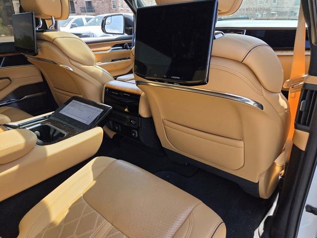 Used 2023 Jeep Grand Wagoneer Series III w/ Rear Seat Video Group 1 image 17