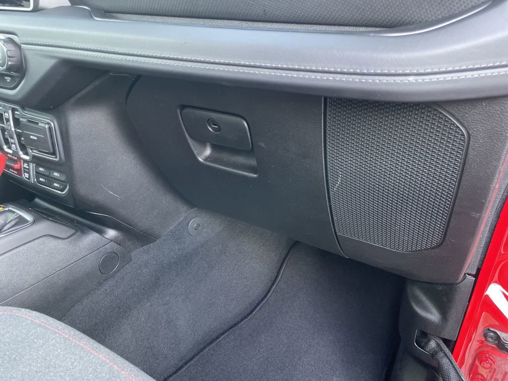 Used 2025 Jeep Wrangler Unlimited Rubicon image 32