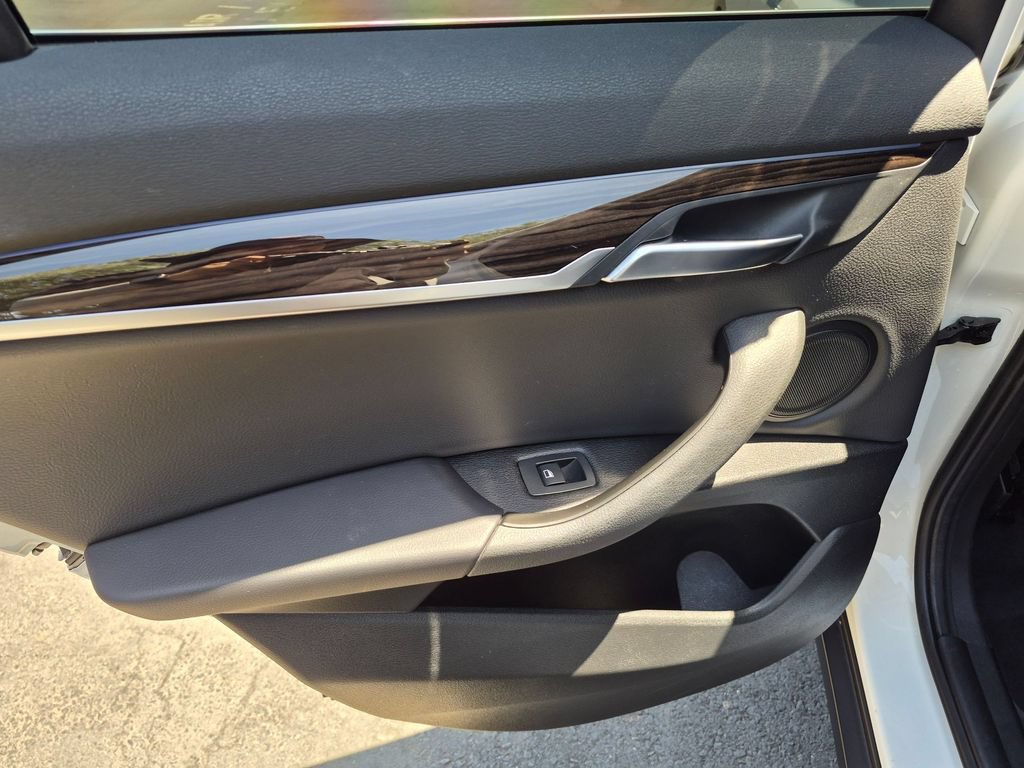 Used 2019 BMW X2 sDrive28i w/ Convenience Package FWD image 16