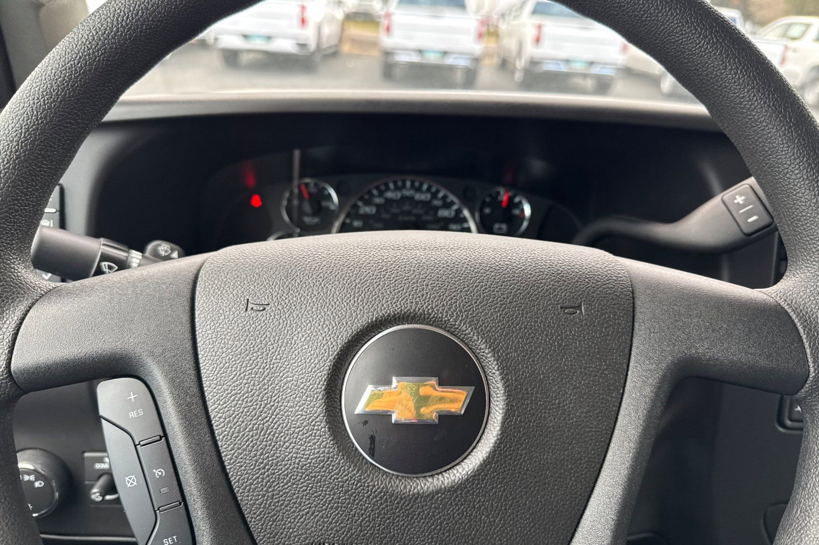 New 2024 Chevrolet Express 3500 w/ Power Convenience Package image 19