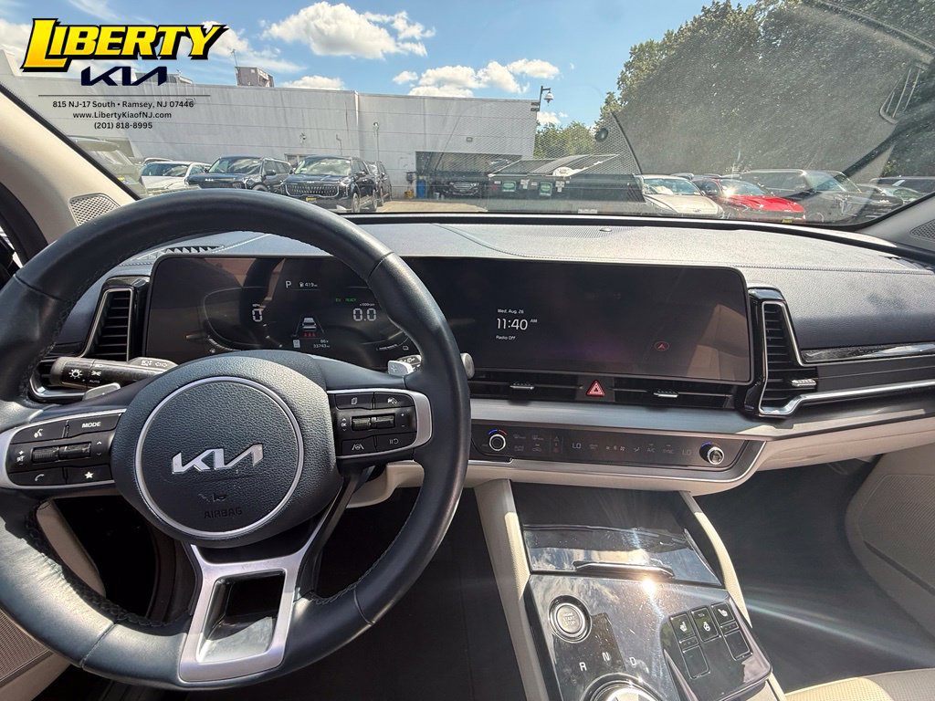 Used 2023 Kia Sportage EX AWD/4WD image 13
