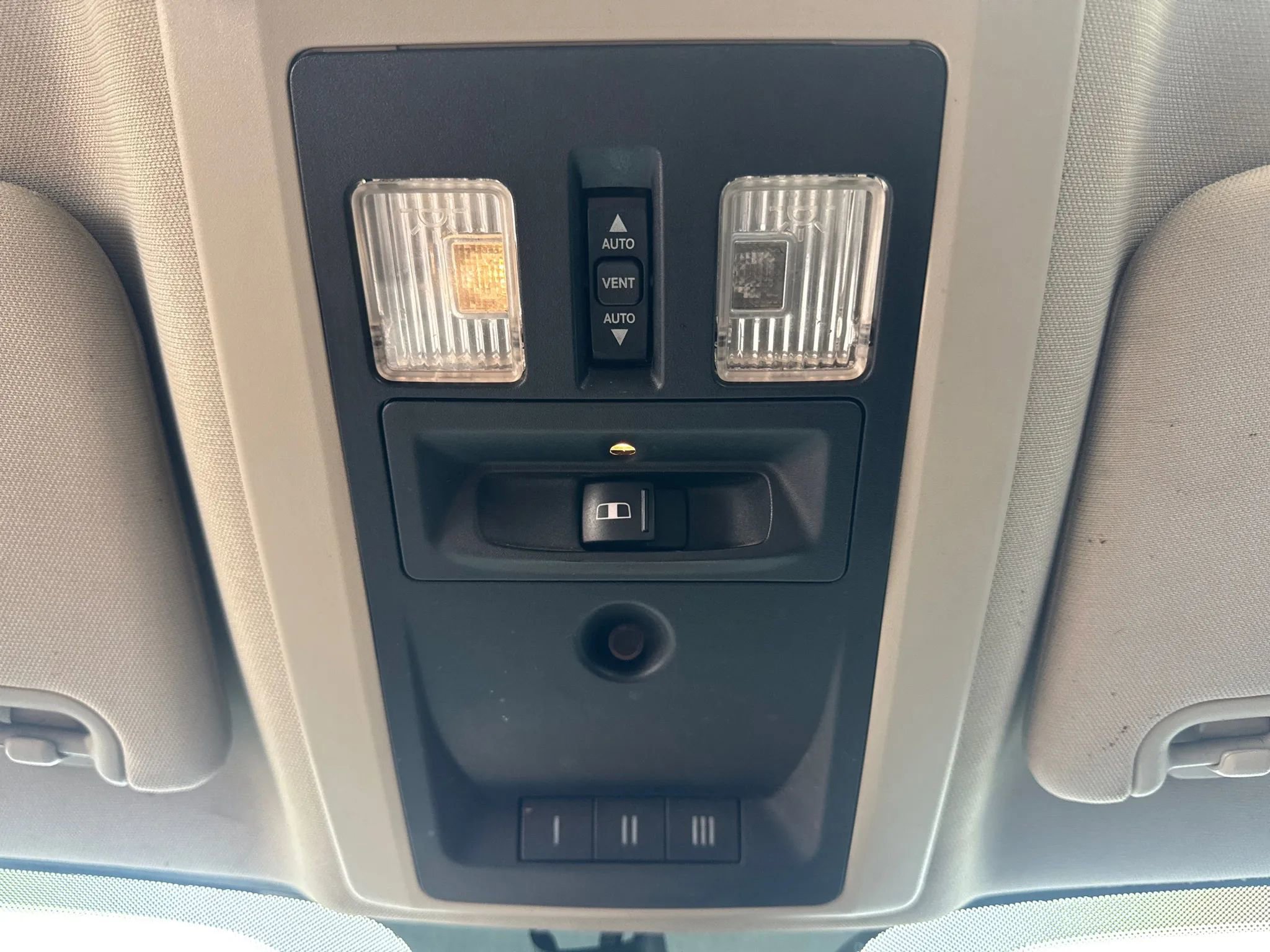 Used 2014 RAM 3500 Laramie w/ Black Appearance Group image 40