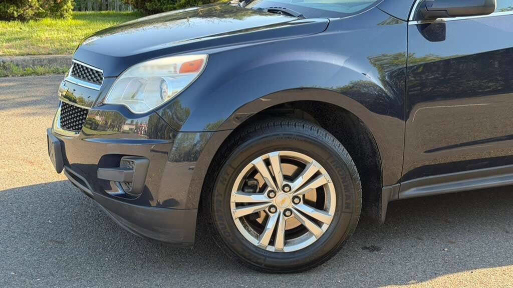 Used 2015 Chevrolet Equinox LS w/ LPO, Protection Package FWD image 3