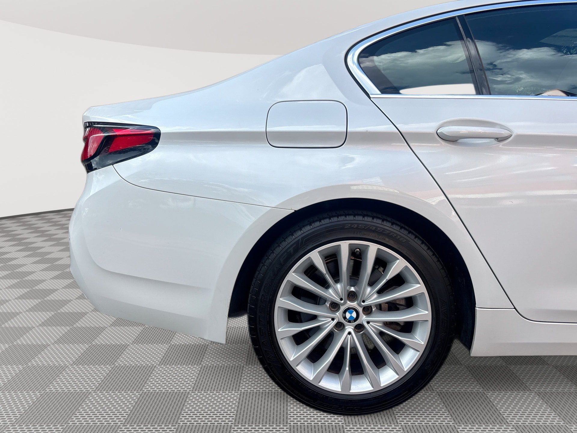 Used 2021 BMW 530i RWD image 30