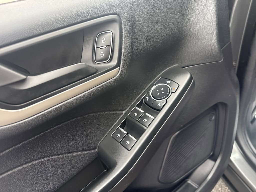 Used 2022 Ford Escape SE w/ Convenience Package image 29