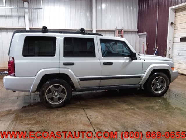 Used 2006 Jeep Commander 4WD image 3