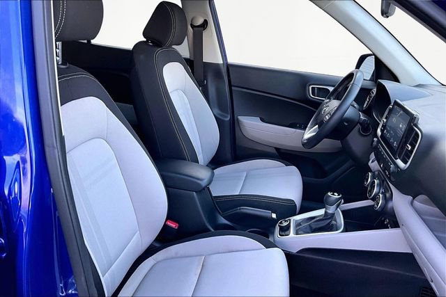 Used 2024 Hyundai Venue SEL image 20