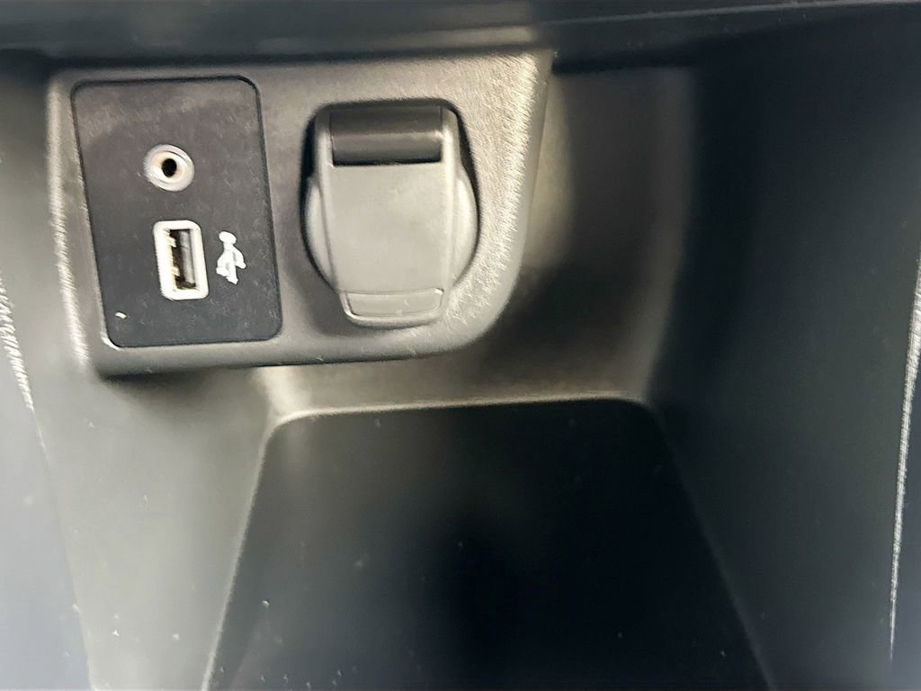 Used 2021 Nissan Versa S image 17