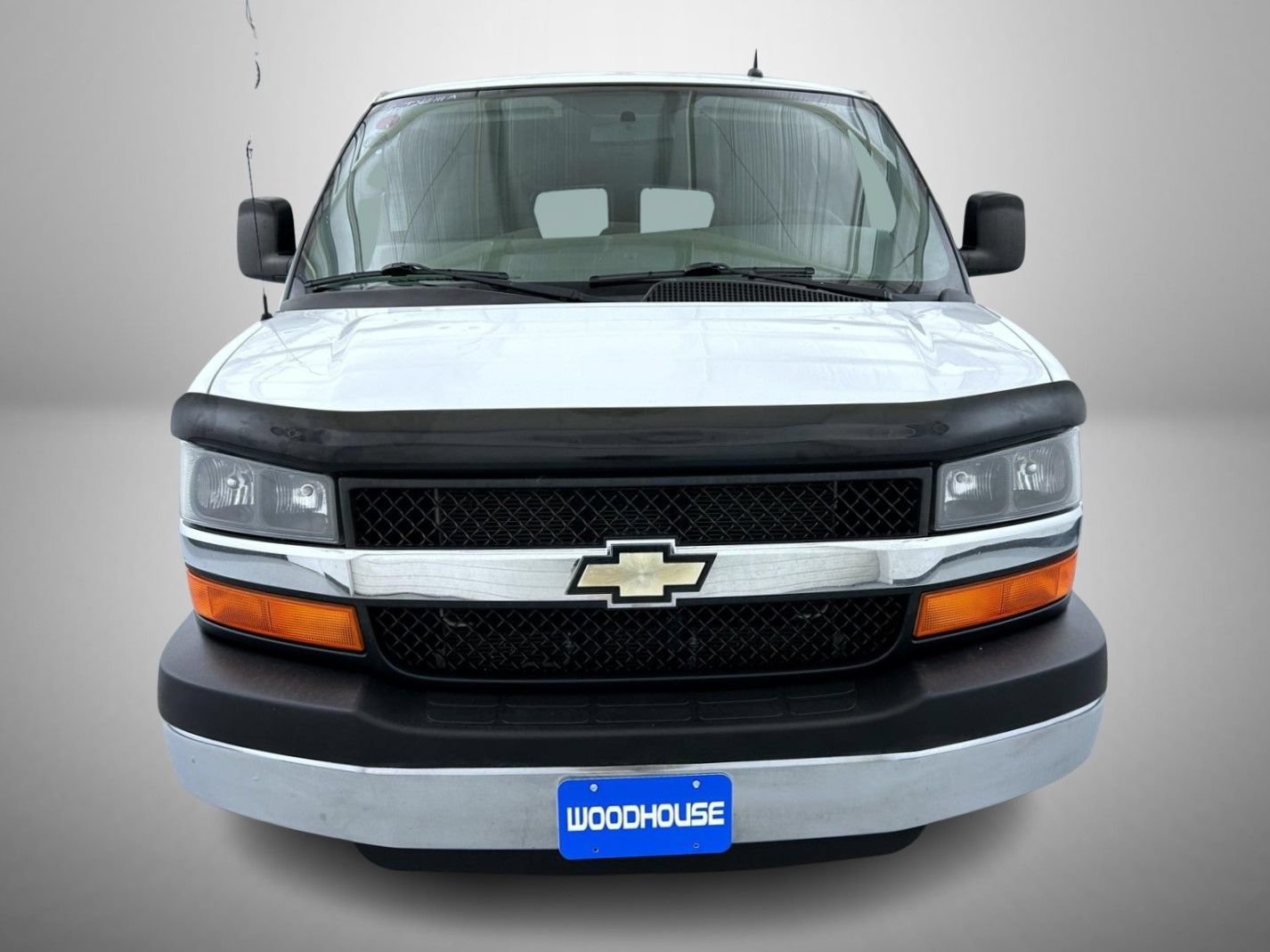 Used 2015 Chevrolet Express 3500 LT w/ LT Preferred Equipment Group RWD image 2